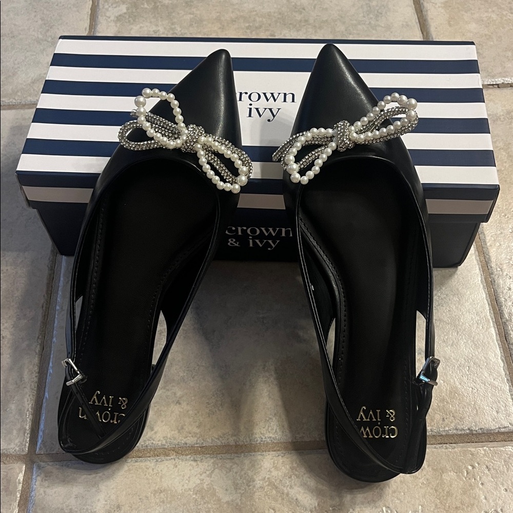 Crown & Ivy™ Peyton Flats in Black - Picture 15 of 16